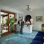 Al Mulino - Mediterranean Garden Retreat In