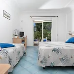 Al Mulino - Mediterranean Garden Retreat In מלון 3*